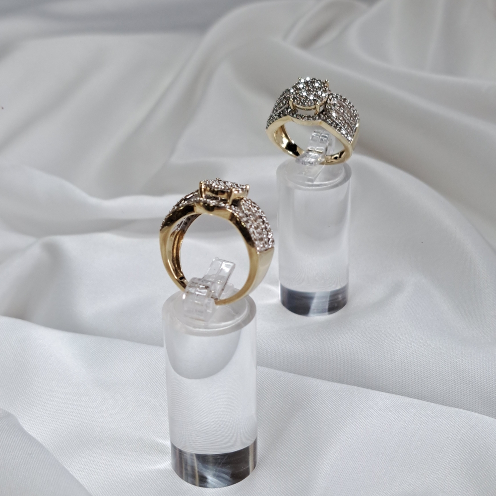 1.27ctw. ROUND BAGUETT CROWN TOP WHITE DIAMOND CLUSTER 10K YELLOW GOLD RING - Picture 5 of 16